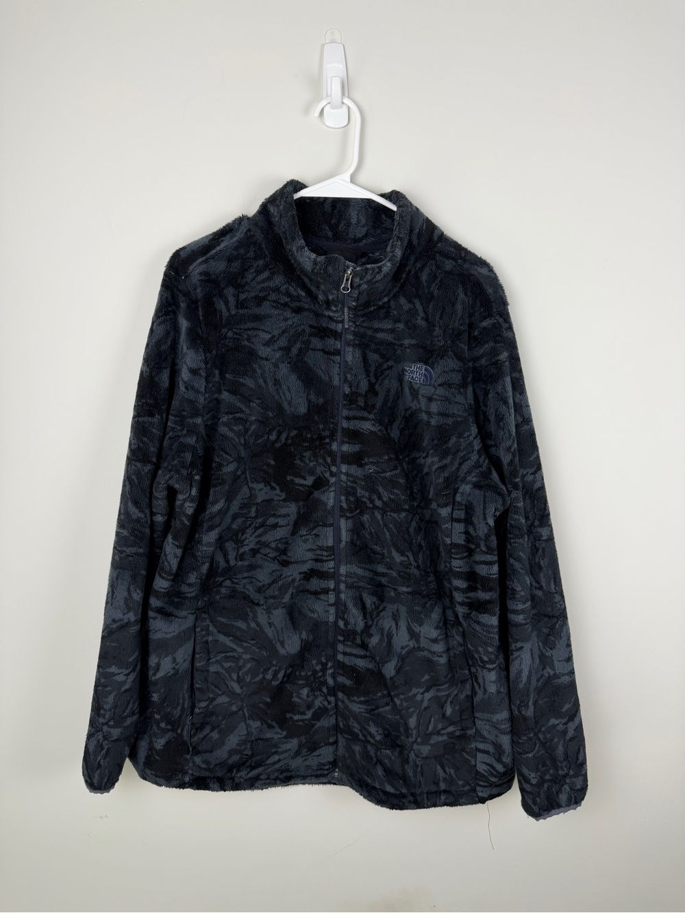 The North Face Women’s Black Heathered Zip-Up Fleece Jacket
